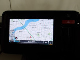 ナビやフルセグTV、Bluetooth、CD/DVDプレイヤーなどのエンターテーメント機能を凝縮しております。