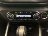 エアコンはオートエアコン付きになります。お好みの温度設定をすれば車内の温度を検知し自動で調整をしてくれます。暑い日や寒い日に特に活躍してくれます。