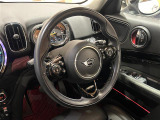 ◆LIBERALAは、輸入車選びの新たなスタイルを提案するインポート・セレクト・ブランドです。オーナー様となる方がクルマから直接感じる感性を第一にした、最良の一台との出会いをコーディネートいたします。