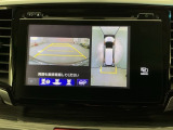 全方位モニターがついています! 車の周囲を360&deg;安全確認できるので、普段の駐車はもちろんの事、縦列駐車や幅寄せの際にも活躍してくれますよ。