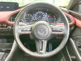 【ステアリングスイッチ】運転中、前方から目線をそらすことなく、オーディオ等の操作が可能な便利機能!安心&快適なドライブを演出してくれます♪