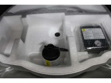 もしもの時のパンク修理キット。空気バルブに薬剤を入れて電動コンプレッサで空気を送り込むだけなので危険な作業や体力が少なくてすみます。ですがあくまで応急処置の為本修理が必要です。