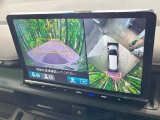 【マルチビューカメラシステム】専用のカメラにより、上から見下ろしたような視点で360度クルマの周囲を確認することができます☆死角部分も確認しやすく、狭い場所での切り返しや駐車もスムーズに行えます。