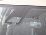 TOYOTA SAFETY SENSEは道路状況、車両状態、天候状態及びドライバーの操作状況などによっては、作動しない場所があります。あくまで運転補助機能です。