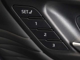運転席のパワーシートは3名様分までメモリー機能付きです。