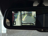 アラウンドビューモニターは車両の死角になりやすい左前のみを映し出すことが可能です。見えずらい場所をカメラで確認していただけるので、安全な駐車の手助けになります!