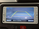 バックモニターで、後方を確認しながら安心して駐車することができます。運転初心者も熟練者も必須の機能ですよ!