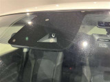 【衝突被害軽減ブレーキ】前方の車両や横断する歩行者などを検知した時、衝突回避や被害軽減をサポートします。