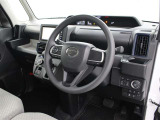 運転席廻りです。