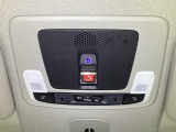 Honda CONNECTサービス対応車です。Honda CONNECT用緊急通報ボタン/トラブルサポートボタンが付いています。
