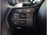 ハンドルから手を放さずに操作出来ますので、安全運転にもつながりますね