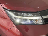 LEDヘッドライトです。デザイン性がよくとても明るいので、夜間の走行や悪天候でも安心です。しかも長寿命!
