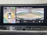 【プロパイロットパーキング】縦列駐車も車庫入れも指先だけの簡単な操作でスムースに。