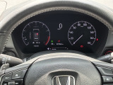 マルチインフォメーションディスプレイです。燃費や走行距離が分かり、半ドアなど車に異常がある際に警告してくれます。