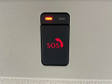 <SOSコール>事故や急病時などに、ボタンひとつで専門のオペレーターに接続。警察や消防への連携をサポートします。別途申込が必要です。
