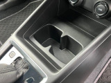 運転席・助手席の前に【インパネドリンクホルダー】があります♪