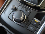 手元で直感的に操作できるコマンダースイッチや、停車時に便利なオートホールド機能を搭載!運転中の視線移動を抑え、安全で快適なドライブをサポートします。優れた操作性と上質感、ぜひ店頭でお確かめください。