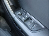Audi正規ディーラーが高品質をお約束。高度な訓練・教育を受けたAudi専任メカニックが、100項目にもおよぶ精密な点検を実施いたします。すべてをクリアしたAudi車だけが、あなたのお手元に届けられるのです。
