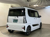 車検や点検・整備も大阪トヨペットにお任せください。お客様の快適なカーライフを長く安心サポートいたします。