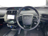 視界性能に優れた設計で安心してドライブをお楽しみいただけます。