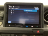 HondaCONNECT対応の便利なナビディスプレー。お持ちのスマートフォンと連携して、ナビやBluetoothでの音楽再生が可能です。デザインはもちろん、操作性も良好です。