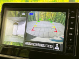【アラウンドビューモニター】専用のカメラにより、上から見下ろしたような視点で360度クルマの周囲を確認することができます☆死角部分も確認しやすく、狭い場所での切り返しや駐車もスムーズに行えます。
