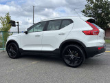 XC40 T4 モメンタム 