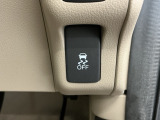 車がカーブの外側へ膨らんだり内側へ巻き込んだりする挙動を防止し、安定した走行をサポートする横滑り防止装置付きです!