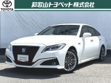 高級セダンの代名詞「クラウン」です!外装の存在感はもちろん、内装も高級感があふれています!