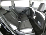 ゆとりある広々とした車内空間は、ドライブを始め買い物やレジャーなど、幅広く活躍します。一人でもみんなとでもお出かけを楽しみましょう!