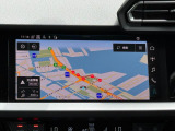 アウディのナビゲーションシステム『MMI(タッチレスポンス)』 ナビ・オーディオ・車両設定等すべての機能を司どっています。