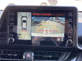 バックガイドモニターで、後方を確認しながら安心して駐車することができます。運転初心者も熟練者も必須の機能ですよ!