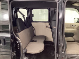 乗車人数や荷物の量、車内での過ごし方に合わせて、シートのレイアウトを変更できます。