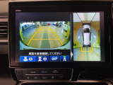 【マルチビューカメラ】周囲の状況を多彩なビューでナビ画面に表示します。駐車場や見通しの悪い交差点での安心感を高めます♪