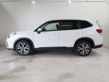 SUBARU認定U-Carは、細部まで徹底的にメンテナンス!更に手厚い保証もご用意!ご購入後のアフターケアもお任せください。スバルがお届けする安心と愉しさ。その違いは乗るほどに実感していただけます!
