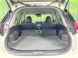 後席を格納すると、これだけの広さが!シーンに合わせたシートアレンジで、大きな荷物も積むことが出来ます♪