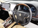 ★使いやすさや安全性を追求したステアリング周り!高級車ゆえにスイッチ類が多いのも特徴ですね!考え尽くされた配置ですぐに使いこなす事が出来ますのでご安心下さい!是非、体感してみて下さい!!