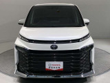 「フロントマスク」です。車の印象を決めるのは【顔】。この車の顔つきは、きっとあなたにピッタリ!?