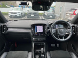 XC40 B4 AWD Rデザイン 4WD 