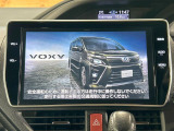 【純正ナビ】人気の純正ナビを装備しております。ナビの使いやすさはもちろん、オーディオ機能も充実!キャンプや旅行はもちろん、通勤や買い物など普段のドライブも楽しくなるはず♪