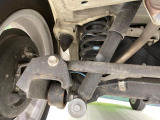 お車を安心してお乗りいただく為には、足回りの定期点検が欠かせません。サービスサポート(有償保証)では無料点検もご提供しており、安心のカーライフをお過ごしいただけるサポート体制が整っています。