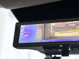 インテリジェントルームミラーです。クリアな後方視界で安全運転をサポートします。