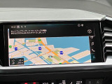 アウディのナビゲーションシステム『MMI(タッチレスポンス)』 ナビ・オーディオ・車両設定等すべての機能を司どっています。