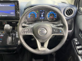 【ステアリングスイッチ】運転中、前方から目線をそらすことなく、オーディオ等の操作が可能な便利機能!安心&快適なドライブを演出してくれます♪