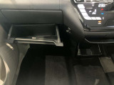 収納スペースもたくさん有ります☆車検証や小物類などすっきり収納♪