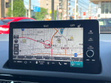 【メーカー純正ナビ】インテリアに溶け込むスタイリッシュな「専用設計」メーカーナビを装備♪視認性や操作性など基本性能にも優れ、より上質なカーライフをお楽しみいただけます。