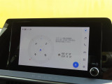 ディスプレイオーディオ(コネクティッドナビ対応)搭載。Tコネクトご契約で2028年3月までナビ機能が無償で利用できます。期限到来後は有償で継続可能です。(車載ナビは非搭載)