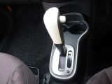 こちらの車には、日産U-CARSの基本保証として、ワイド保証がつきます。保証は、なんと一年間走行無制限。こちらの保証は、全国の日産販売会社で受けることができるので、安心です。