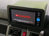 【純正ナビ】人気の純正ナビを装備。オーディオ機能も充実しており、Bluetooth接続すればお持ちのスマホやMP3プレイヤーの音楽を再生可能!毎日の運転がさらに楽しくなります!!