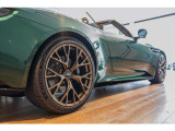 【SKY GROUP】BMW、MINI、VOLVO、JAGUAR、LANDROVER、PORCHE、MASERATI、LAMBORGHINI、ASTON MARTINの他14ブランドの輸入車を取り扱う正規ディーラーです。新潟県/神奈川県/東京都中心に全国で販売をしております。